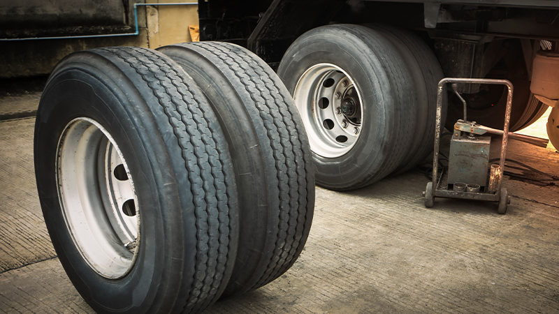 vulcanizare camioane Baia Mare